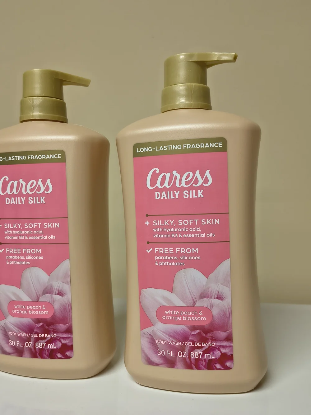 Caress Daily Silk Body Wash – White Peach & Orange Blossom (Pink)
